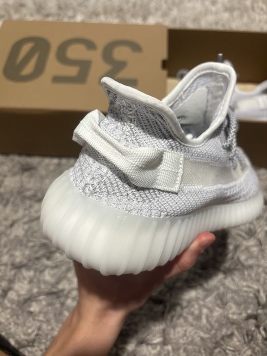 Yeezy 350v2 static
