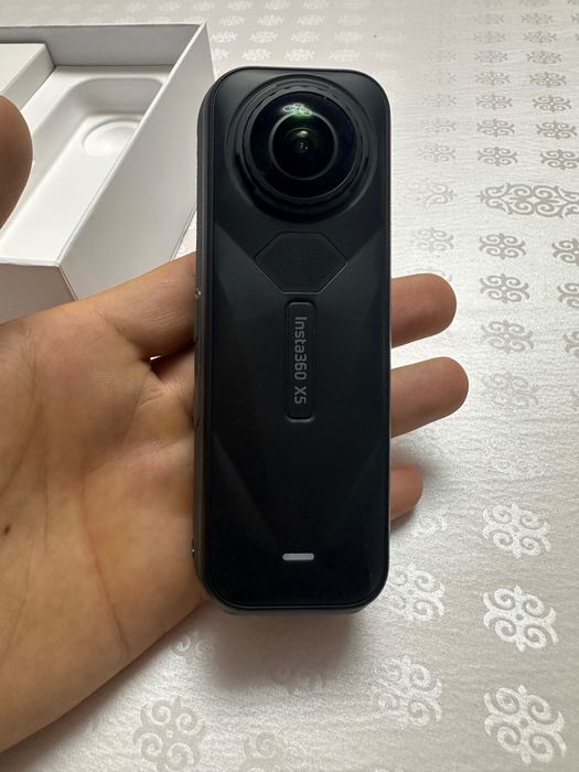 Insta 360 X5 8K Action Cam