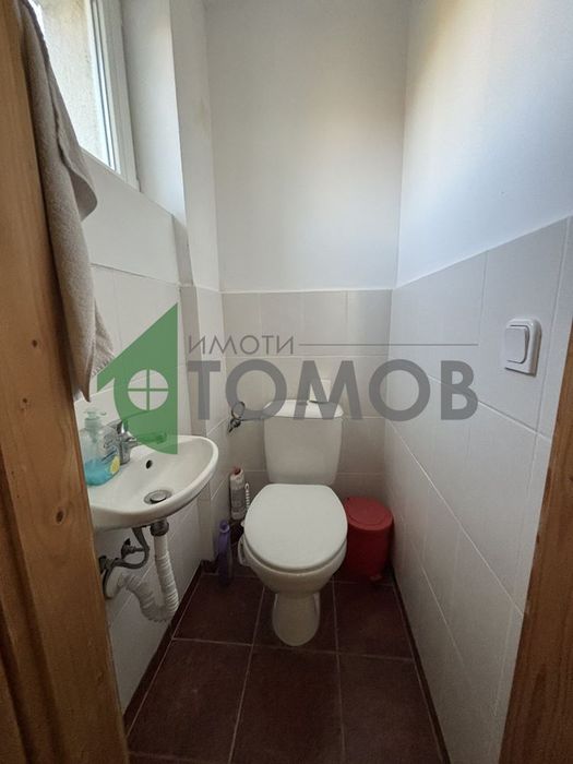 Невероятна къща на три етажа в село Яворово