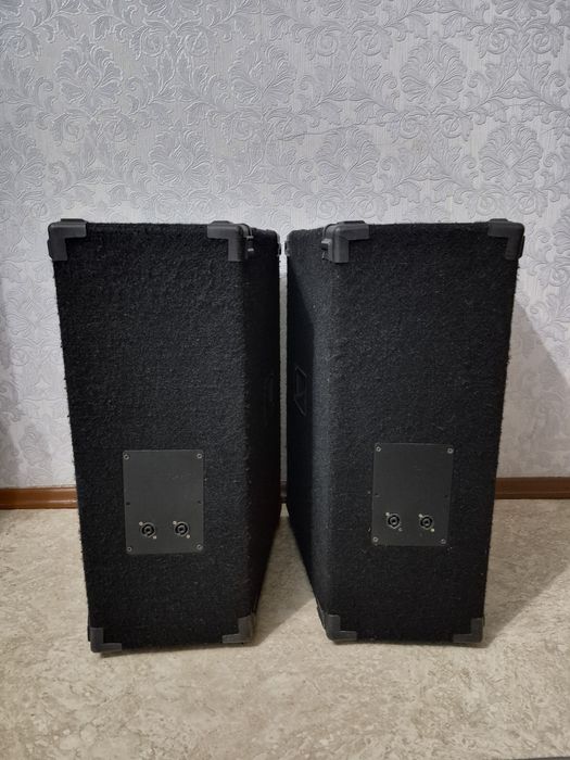 Продаются 12 дюймовые корпуса.