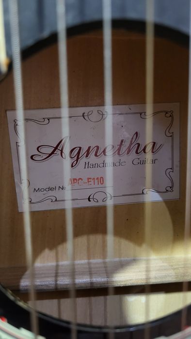 Гитара акустическая