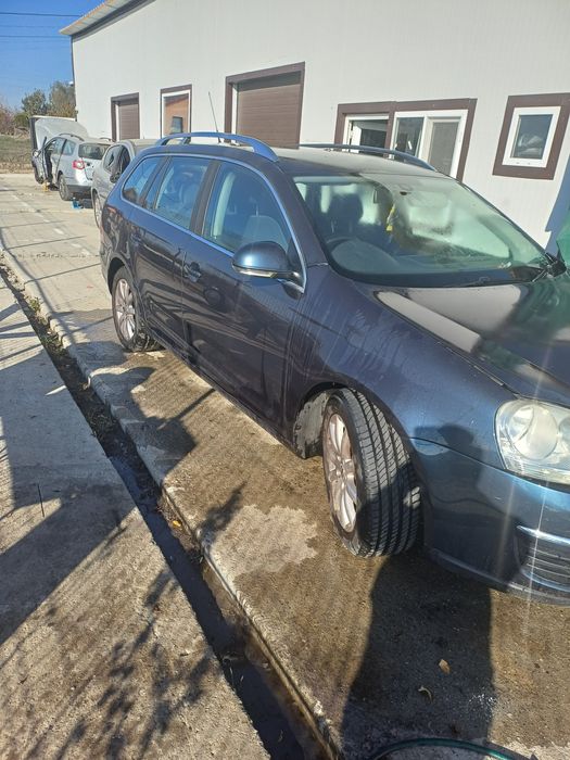 Dezmembrez Golf 5 break 19 BLS 105 CP  CUTIE Automata KHM Culoare LC5F