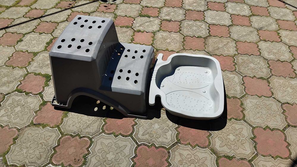 Scară cu 2 trepte si Bazin pentru picioare / VANDUT!