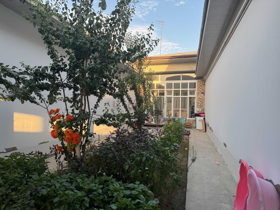 Срочно продается дом 5 комнат (без маклера, оплата частично)