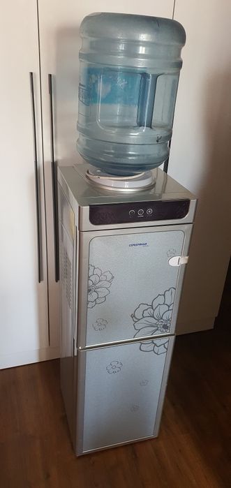 Диспенсер для воды
