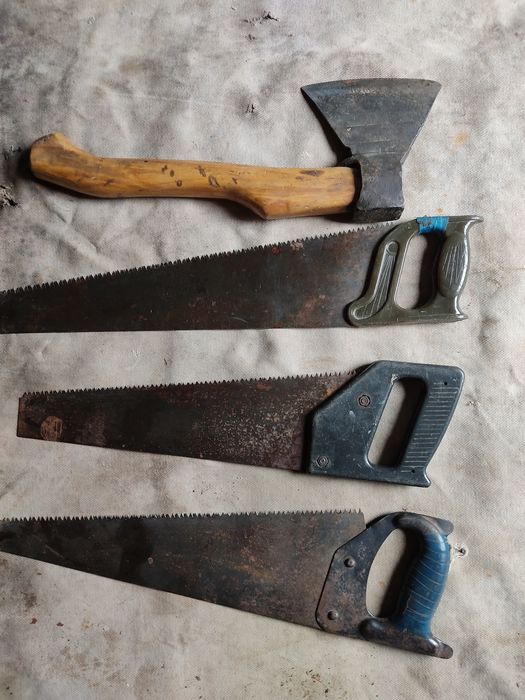Продам Кирку, ножовки.