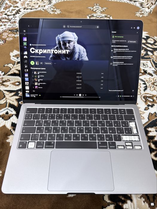 Продам Mac book m3 Air 13 8/256