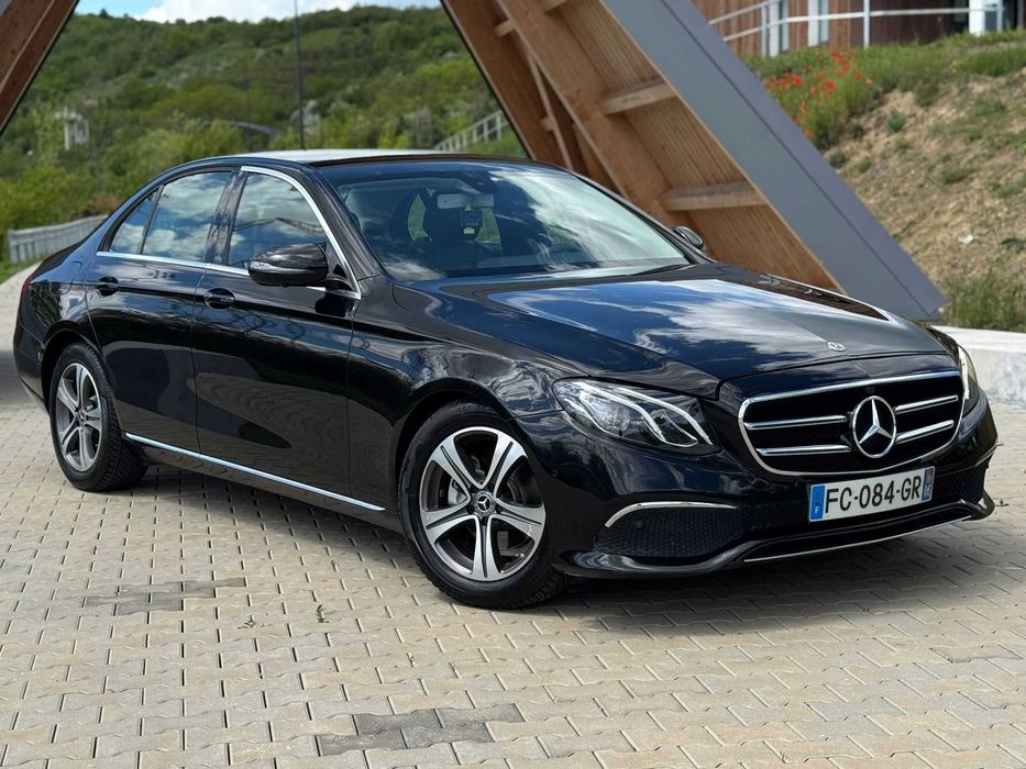 Mercedes Benz E220