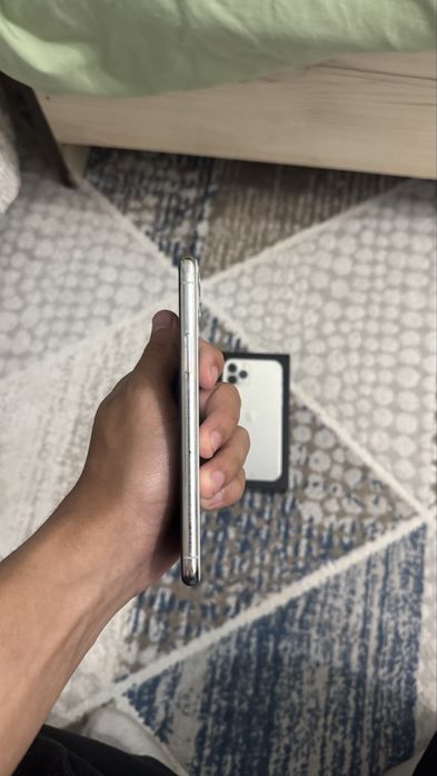 Iphone 11 pro продам