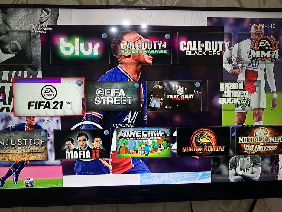 PlayStation 3 в  хорошем состоянии 1 джойстик провод 18 игр