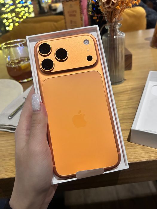 Продам айфон 17 про Макс