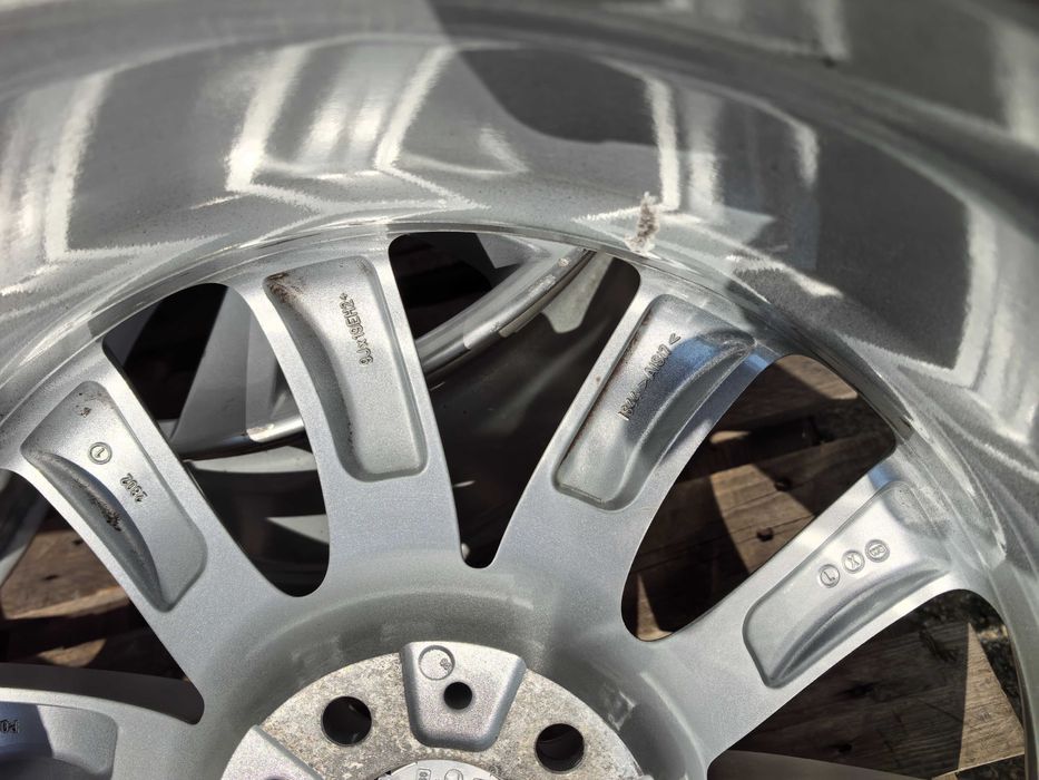 19 цола 5 х 120 мм БМВ Пета Серия Ф10 / Шеста серия Ф06 - Спорт Пакет