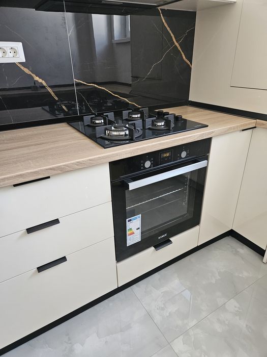 Inchiriez garsoniera