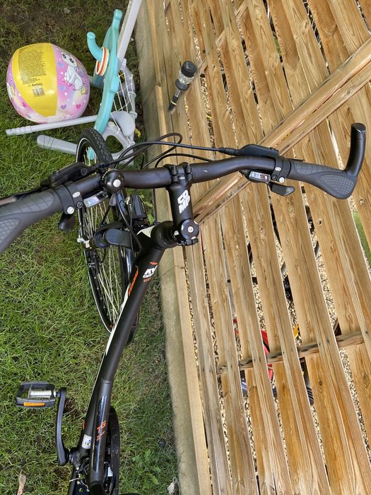 Bicicleta KTM Avenza Trekking