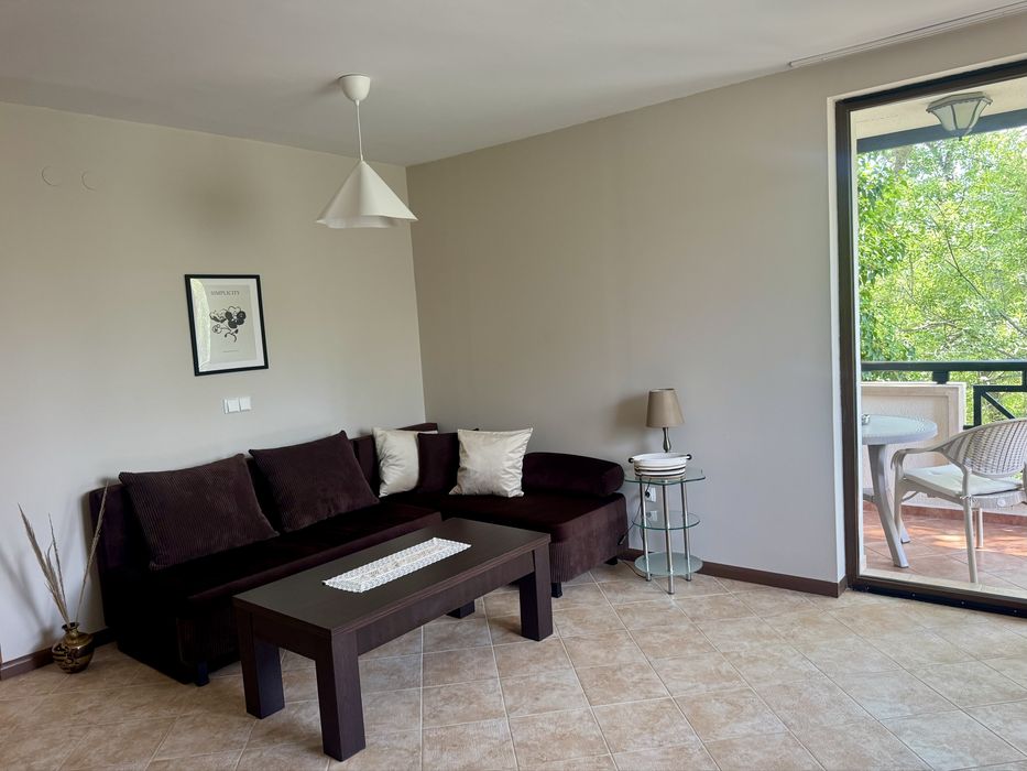 Двустаен апартамент под наем в Oasis Resort Lozenets