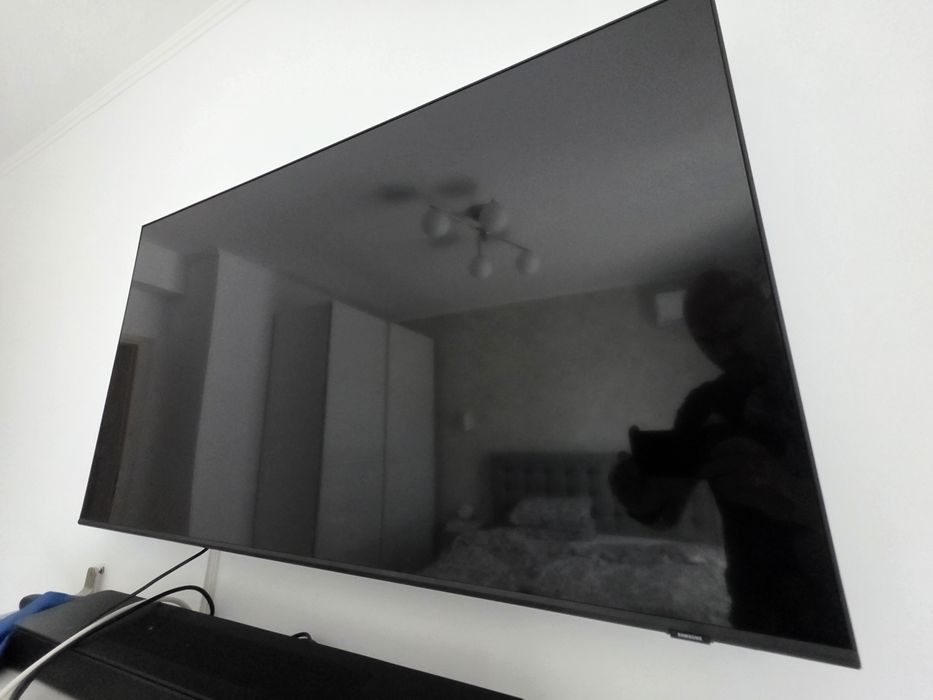 Televizor QLED Samsung 50Q60B 125cm, defect - scurtcircuit panou