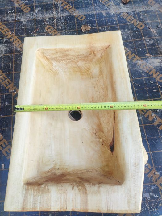 Мивки от естествено дърво