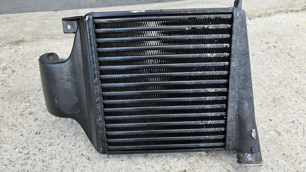 Интеркулер за Астра Г зафира А опц з 20 лед