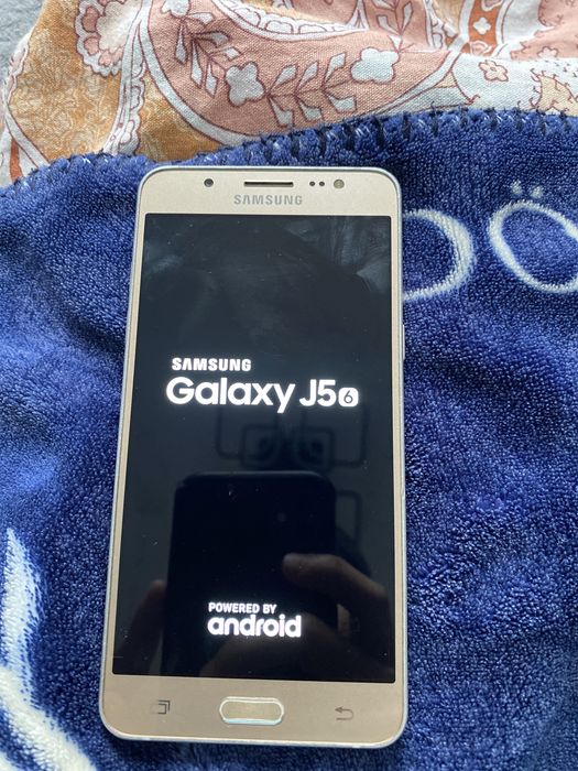 Samsung J5 2016год