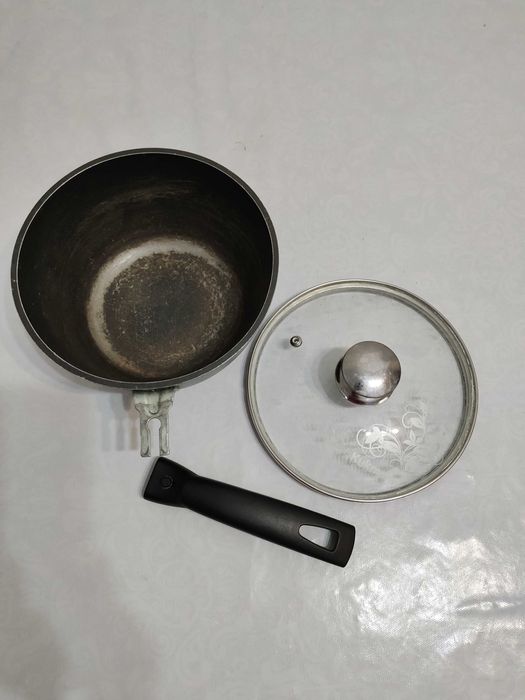 Отдам даром сотейник с крышкой