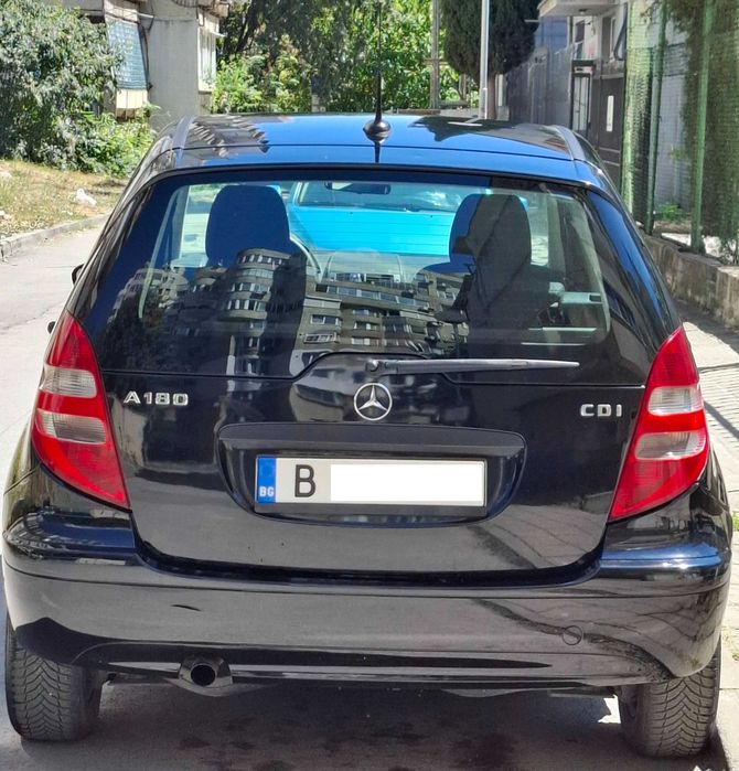 Продавам Mercedes-Benz A 180