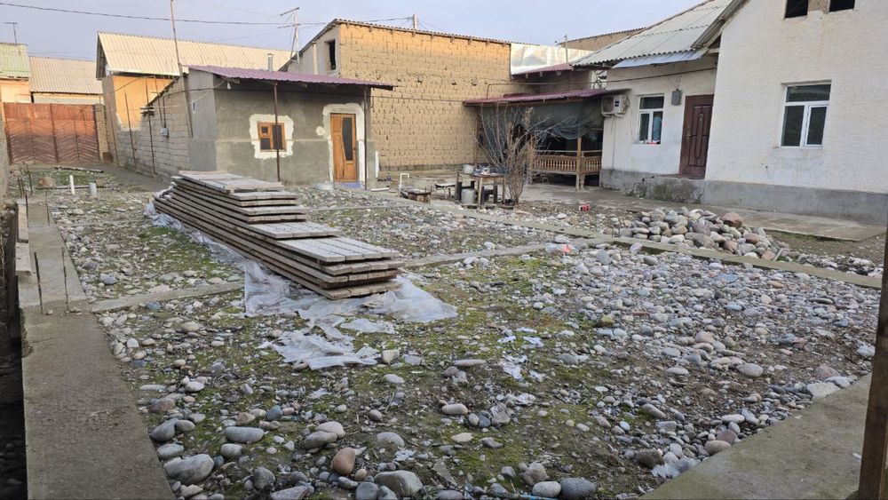 Срочно продается дом. 5.3 сотки.3 комнаты. Возможен обмен на 3ком кв!