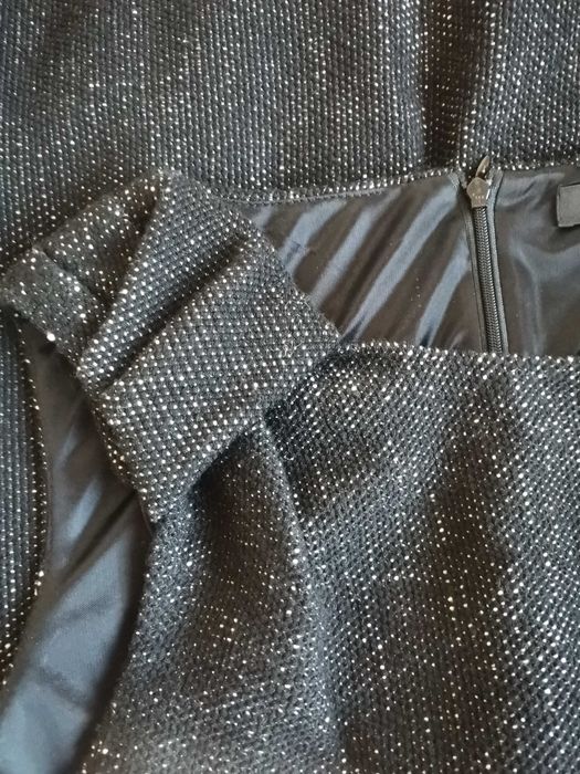 Елегантни дамски рокли