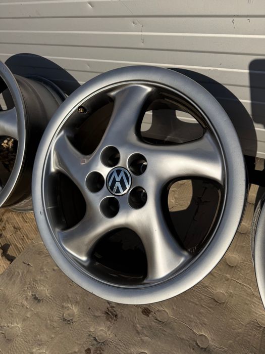 Джанти Porsche Twist 17" VW Golf  / Bora / Audi A3 (5x100)