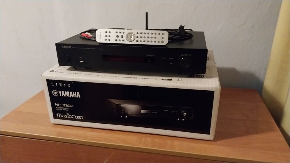 Yamaha NP-S303 Hi-Fi сетевой проигрыватель Стример