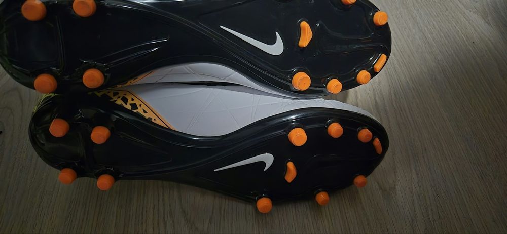 ghete de fotbal nike