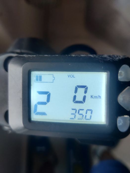 Trotineta  Freewheel Funrider ( nu raspund la telefon) CITITI DESCRIER