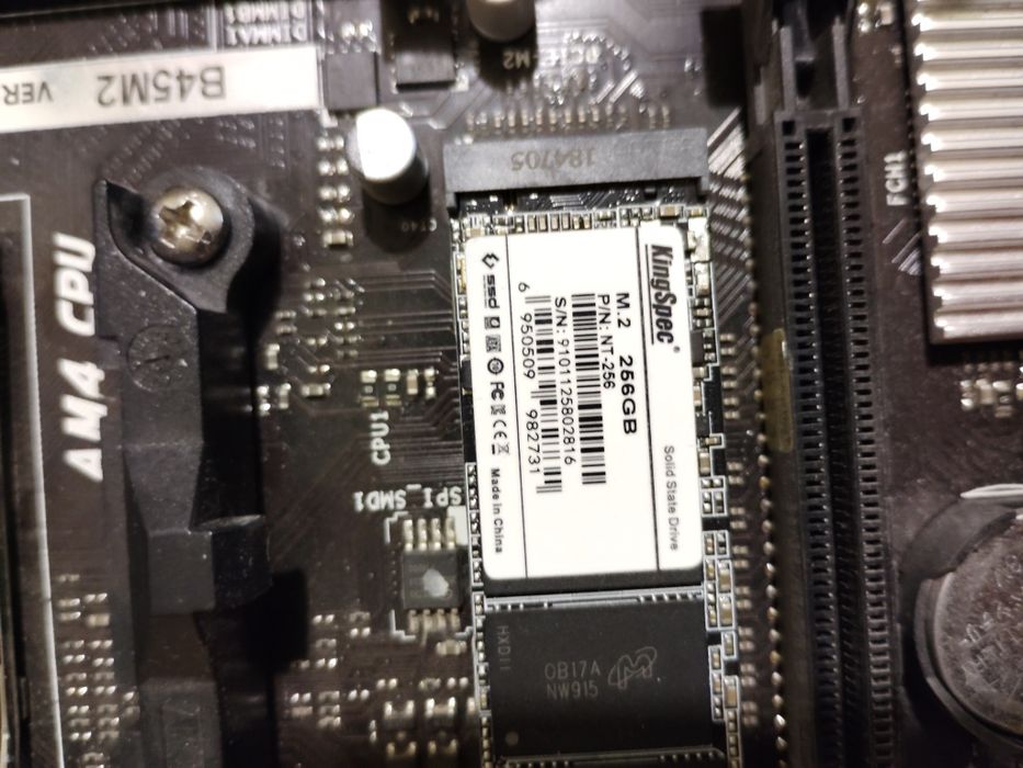 AM4+ssd 256gb+ Ryzen 1200