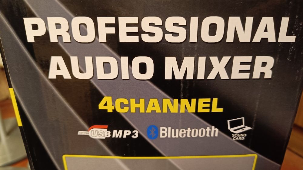 Усилитель, 4х канальный аудио микшер