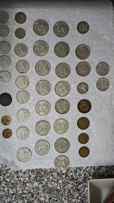 Bani vechi si monede