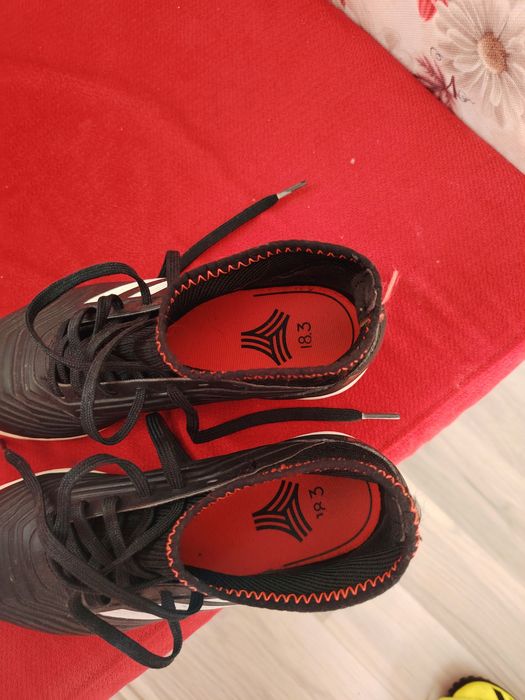 Adidași fotbal Adidas Predator