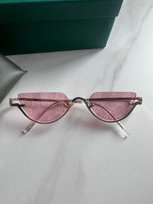 Розови очила Guccii
