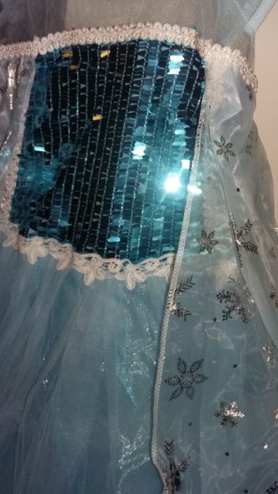 Rochie rochita Frozen Elsa cu volane 5,6,7 ani