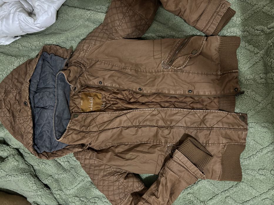 Продам три куртки размер s