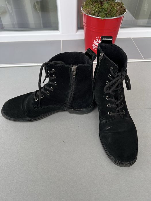 Дамски черни боти