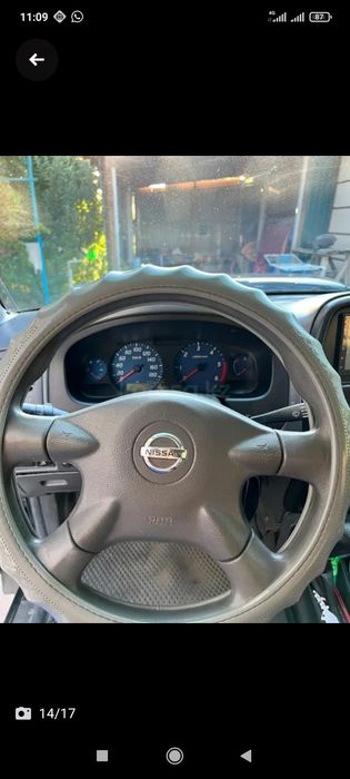 Ниссан NP300  пикап