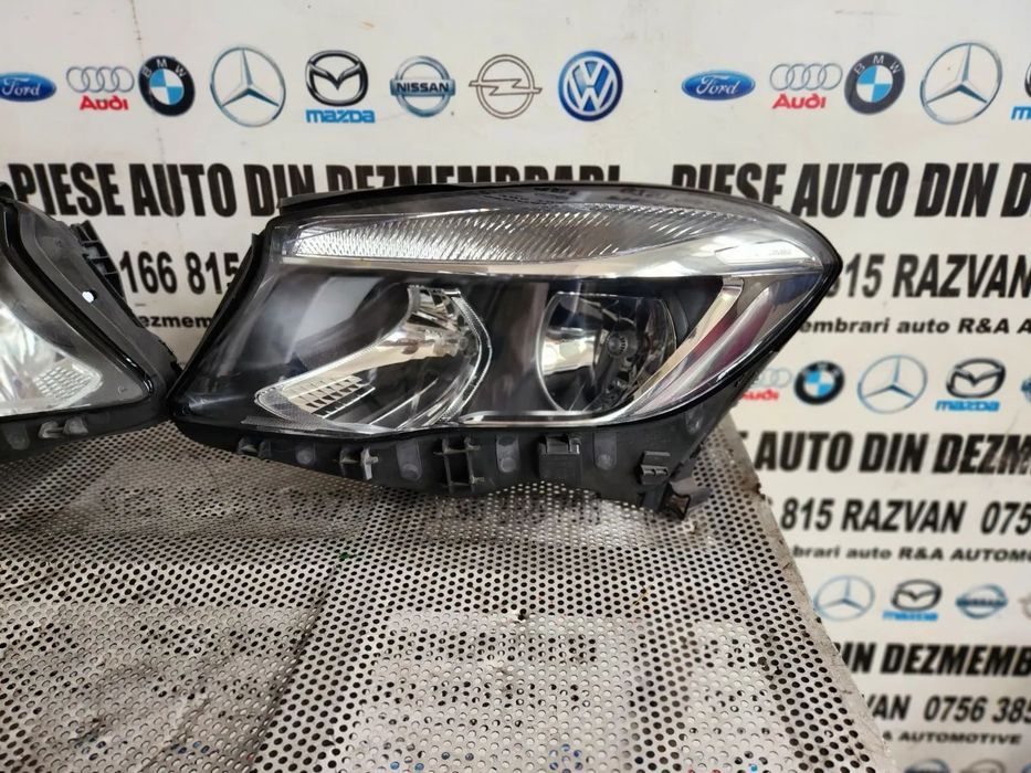Faruri Far Stanga Dreapta Mercedes GLA X156 W156 Halogen Cod A A Originale - Dezmembrari Arad