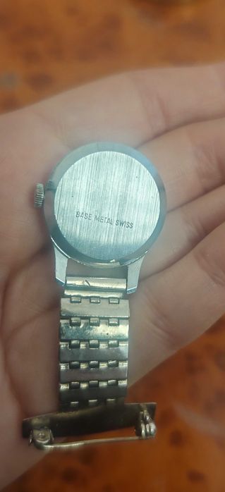 4 винтич механични швейцарски часовника за ремонт Ingersol,Sekonda...