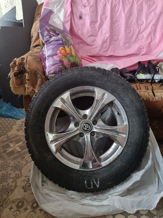 Продам комплект хромированых дисков с зимними шинами R15, 5*100