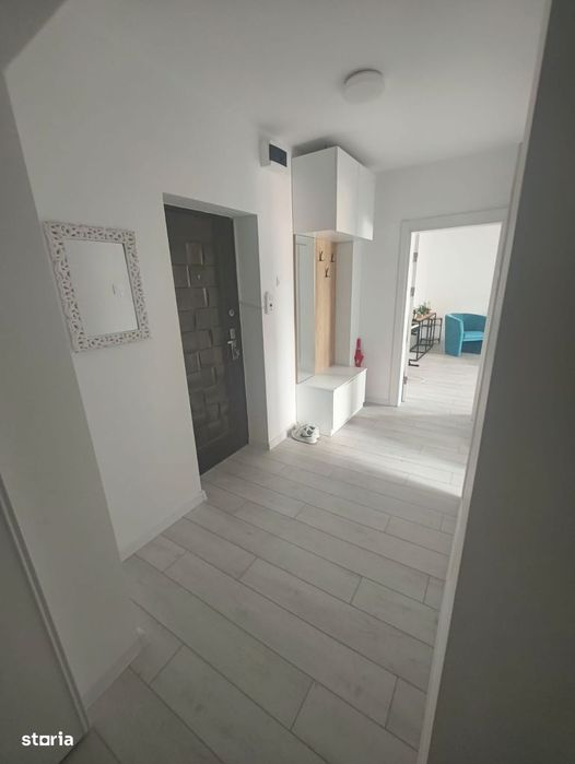 Apartament 2 camere, balcon, Piata Unirii