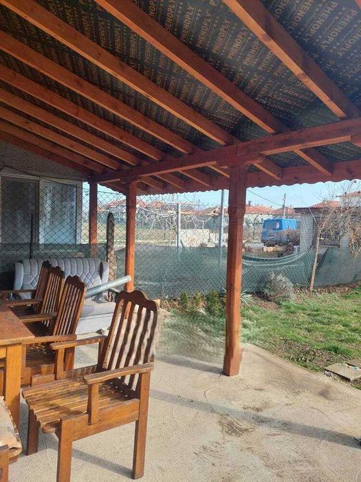 Етаж от къща в Каварна