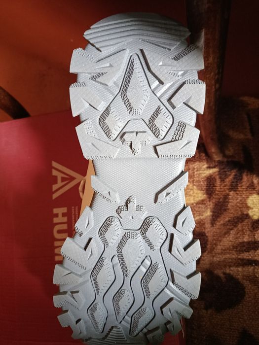 Кроссовки 44 р. Новые