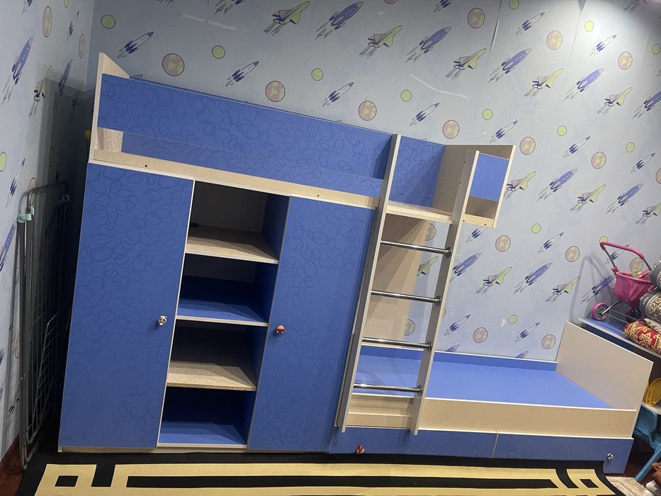 Екі этажды кровать сатылады