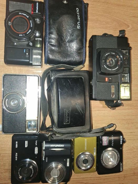 Aparate foto vintage diferite modele