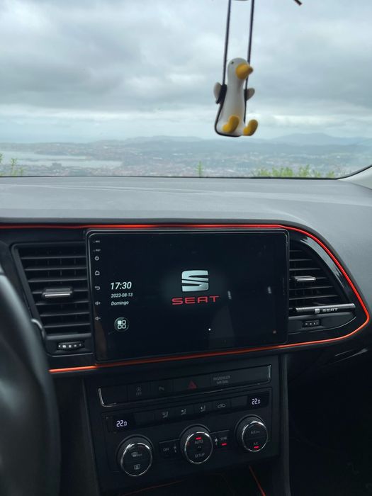 Navigatie android Seat Leon Waze YouTube GPS BT USB