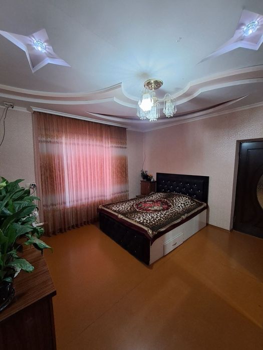 Qibray tumani Arginda Uchsaka sotilladi 180000 srochna sotilladi